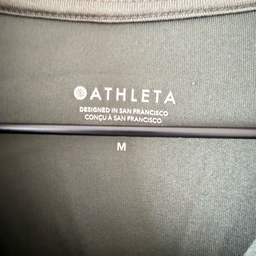 NWT Athleta Forest Seasoft Quarter Zip Pullover in Washed Green Size M - Picture 3 of 7
